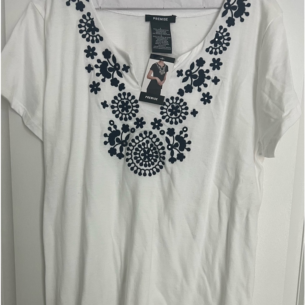 Women's large Premise Embroidered Top